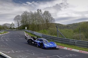 Volkswagen ID.R on the Nordschleife: High-tech meets tradition